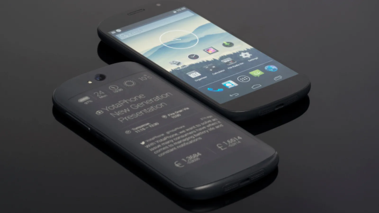 MWC 2014: rușii de la YotaPhone prezintă a doua generație de telefon, cu ecran dual