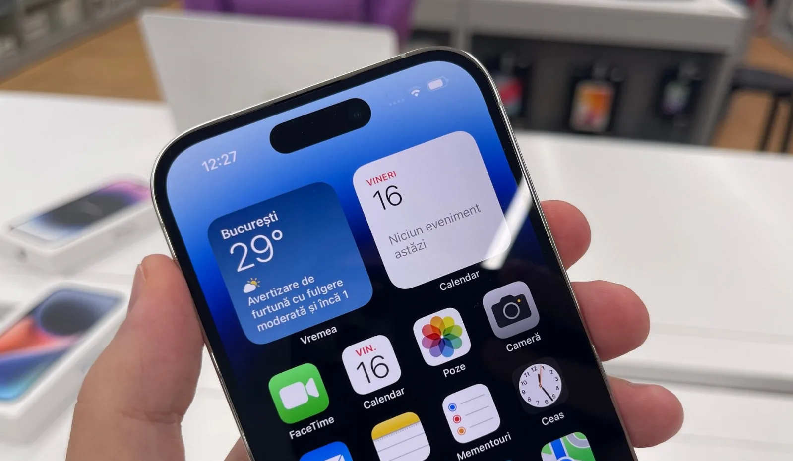 Dynamic Island se va extinde pe toată seria iPhone 15, dar numai variantele Pro vor avea display-uri 120Hz