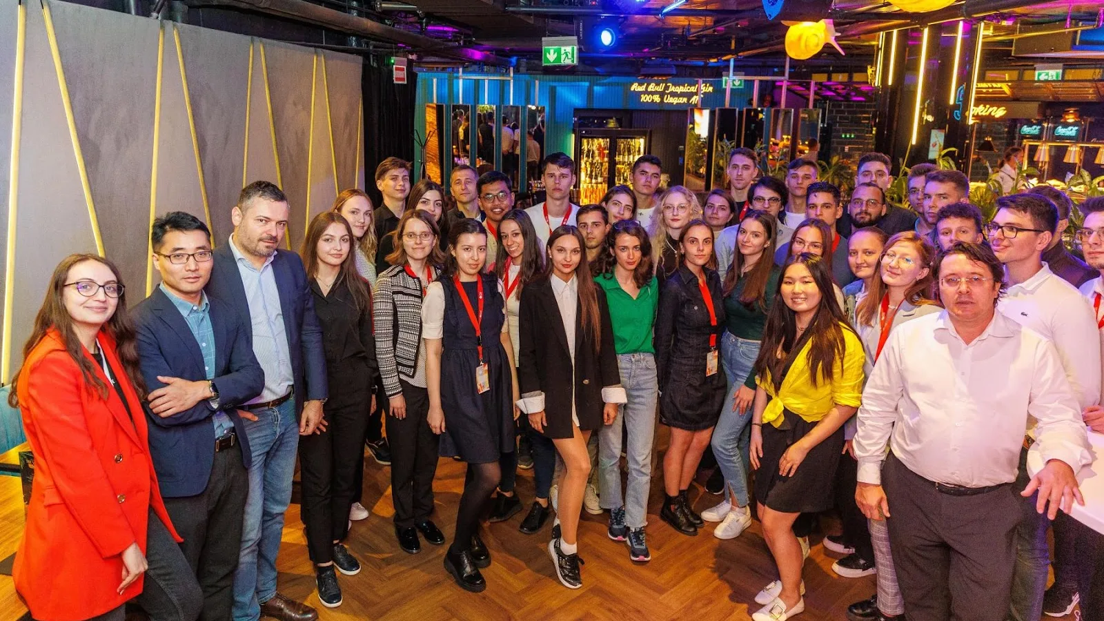 Huawei formează tinerii studenţi pasionaţi de tehnologie prin programul Seeds for the Future