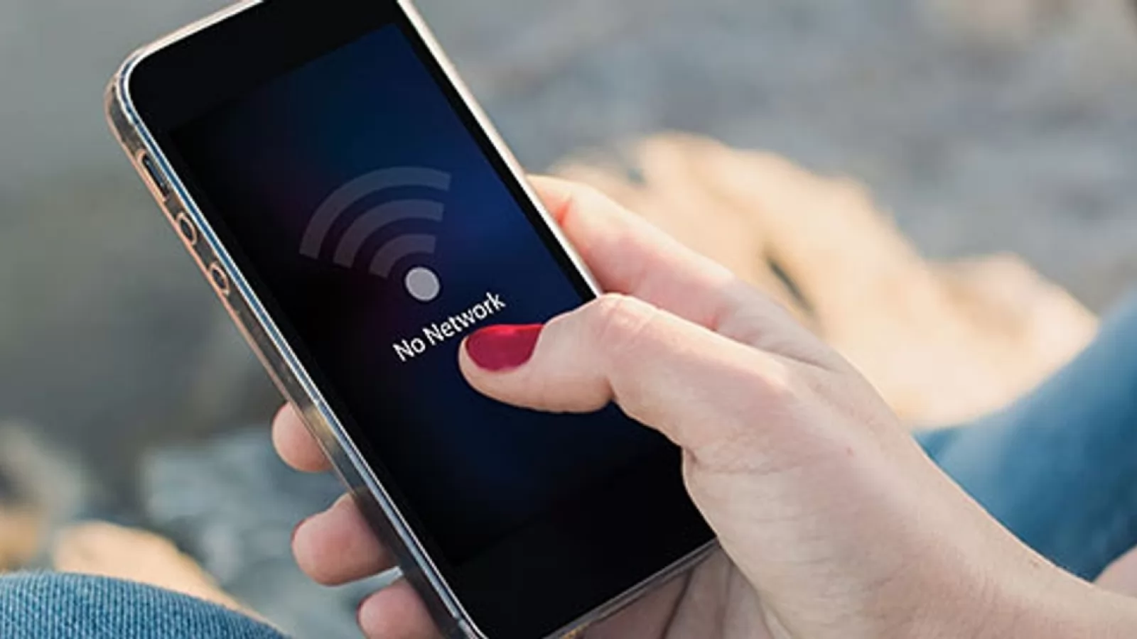 Operatorii de telefonie din Europa își pregătesc rețelele pentru a suporta întreruperi de alimentare cu energie electrică sau un consum raționalizat