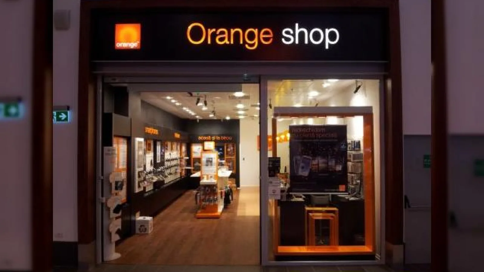 Orange România publică rezultatele financiare pentru anul fiscal 2013; numărul de smartphone-uri vândute s-a dublat