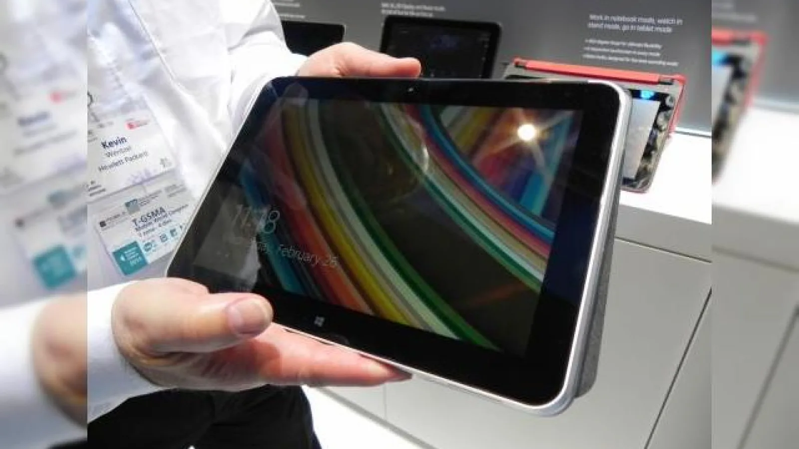 HP ElitePad 1000 hands on preview: o tabletă pentru utilizatorul profesionist (Retro MWC 2014 - Video)