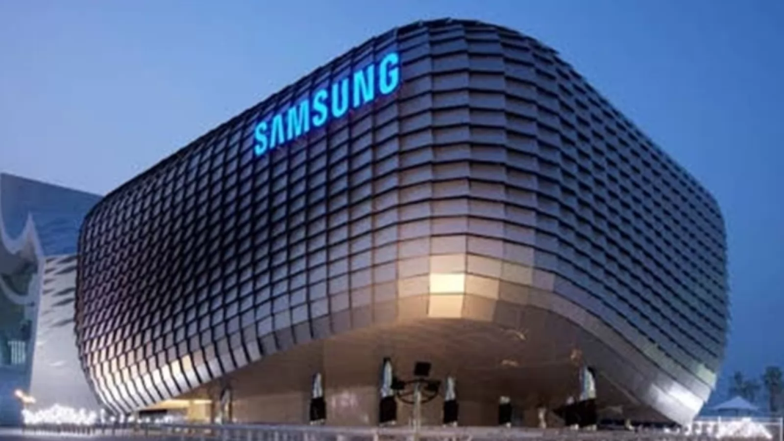 Samsung anunţă venituri record în trimestrul 3 din 2022, dar profitul scade cu 24%