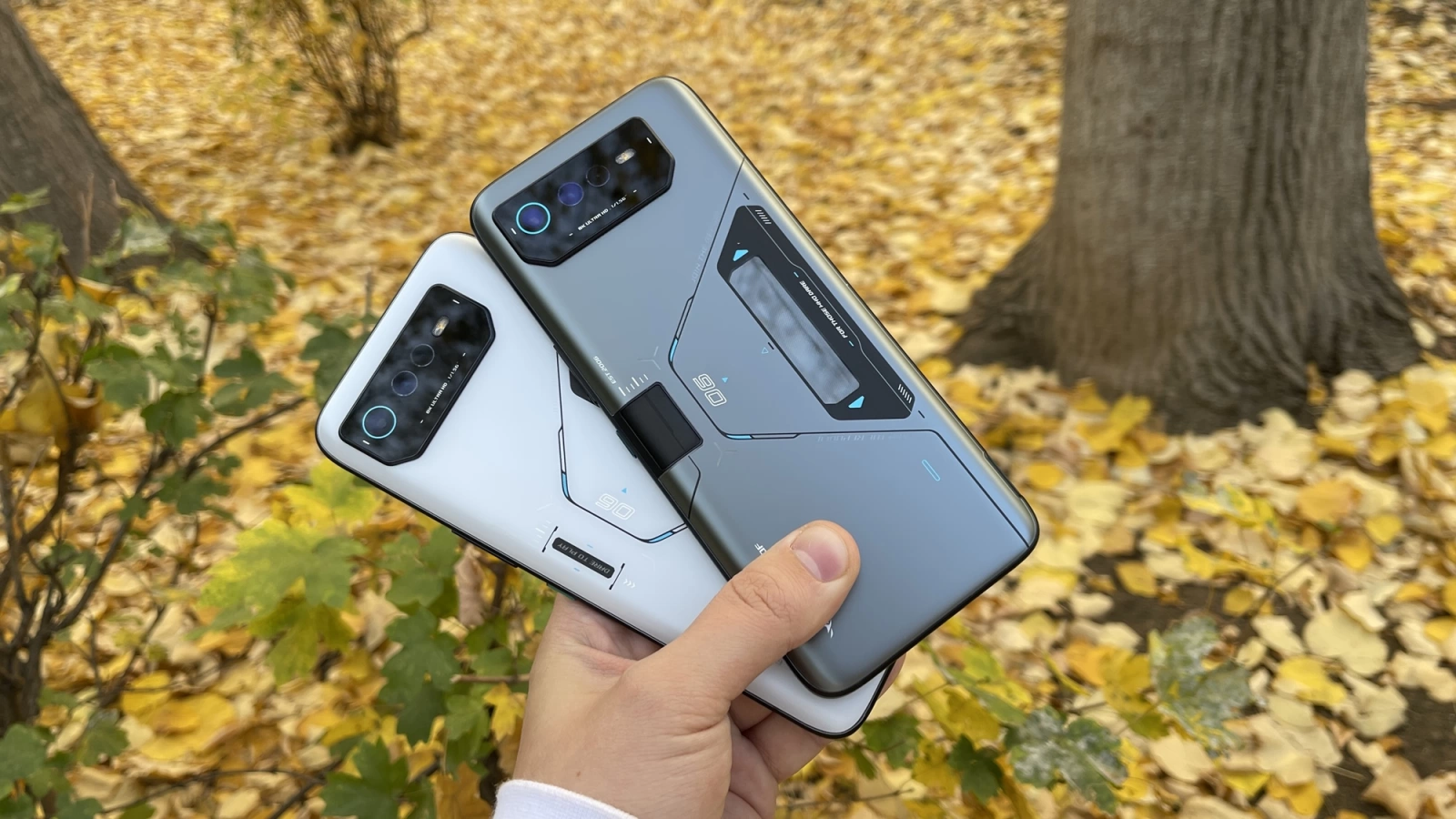 MediaTek Dimensity 9000+ versus Snapdragon 8+ Gen1; ASUS ROG Phone 6D Ultimate dă dureri de cap celor de la Qualcomm!