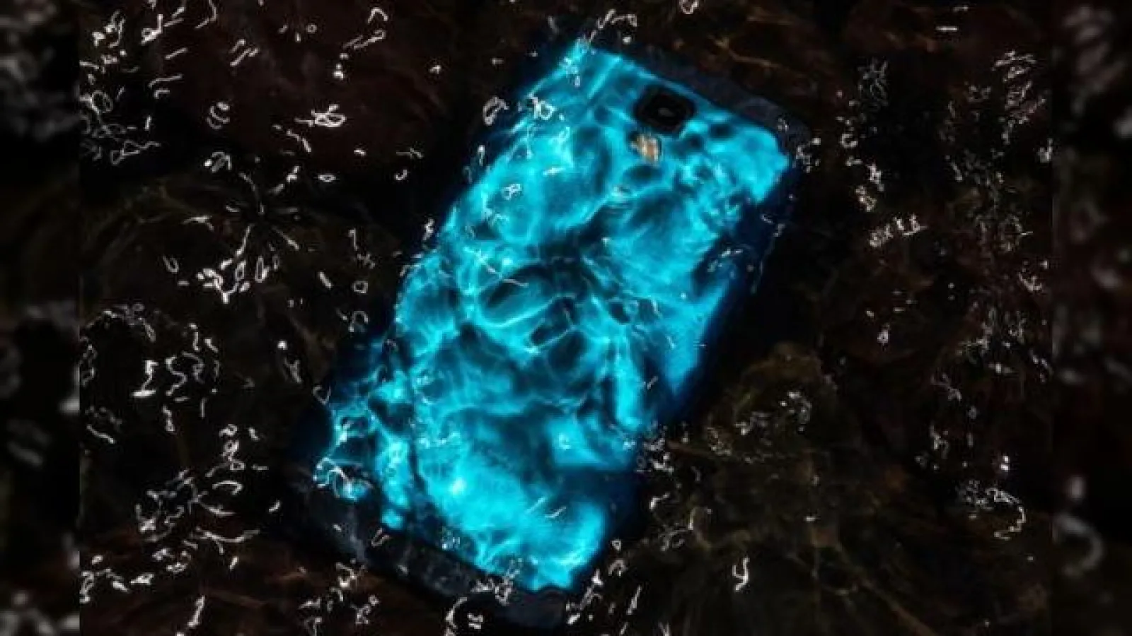 Samsung Galaxy Note 4, LG G3 și Pantech Vega Iron 2 vor fi rezistente la apă; G3 sosește În luna mai!