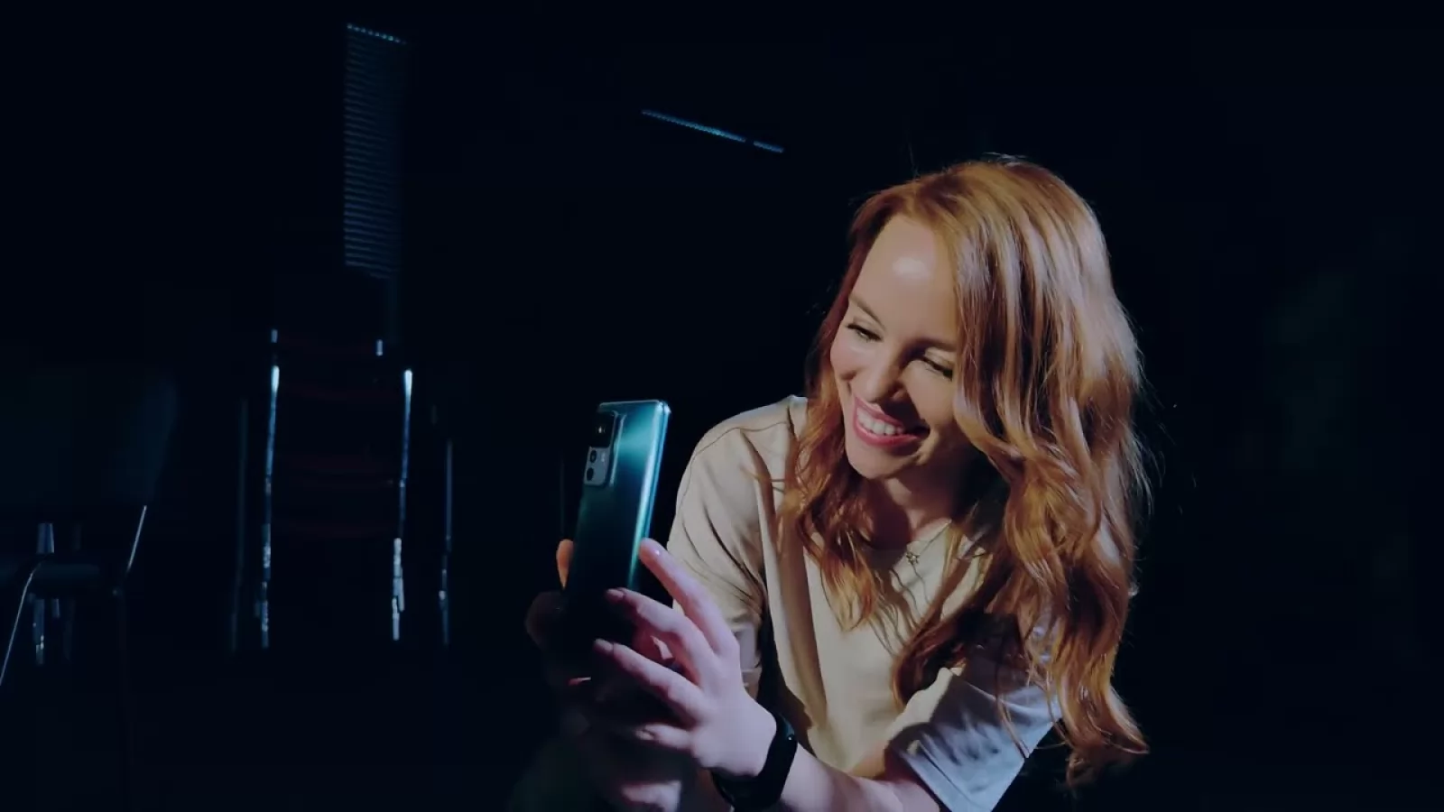 Xiaomi 12T Pro este folosit de regizorul Tudor Giurgiu pentru filmarea a 3 scurt metraje din seria "Make Moments Mega"