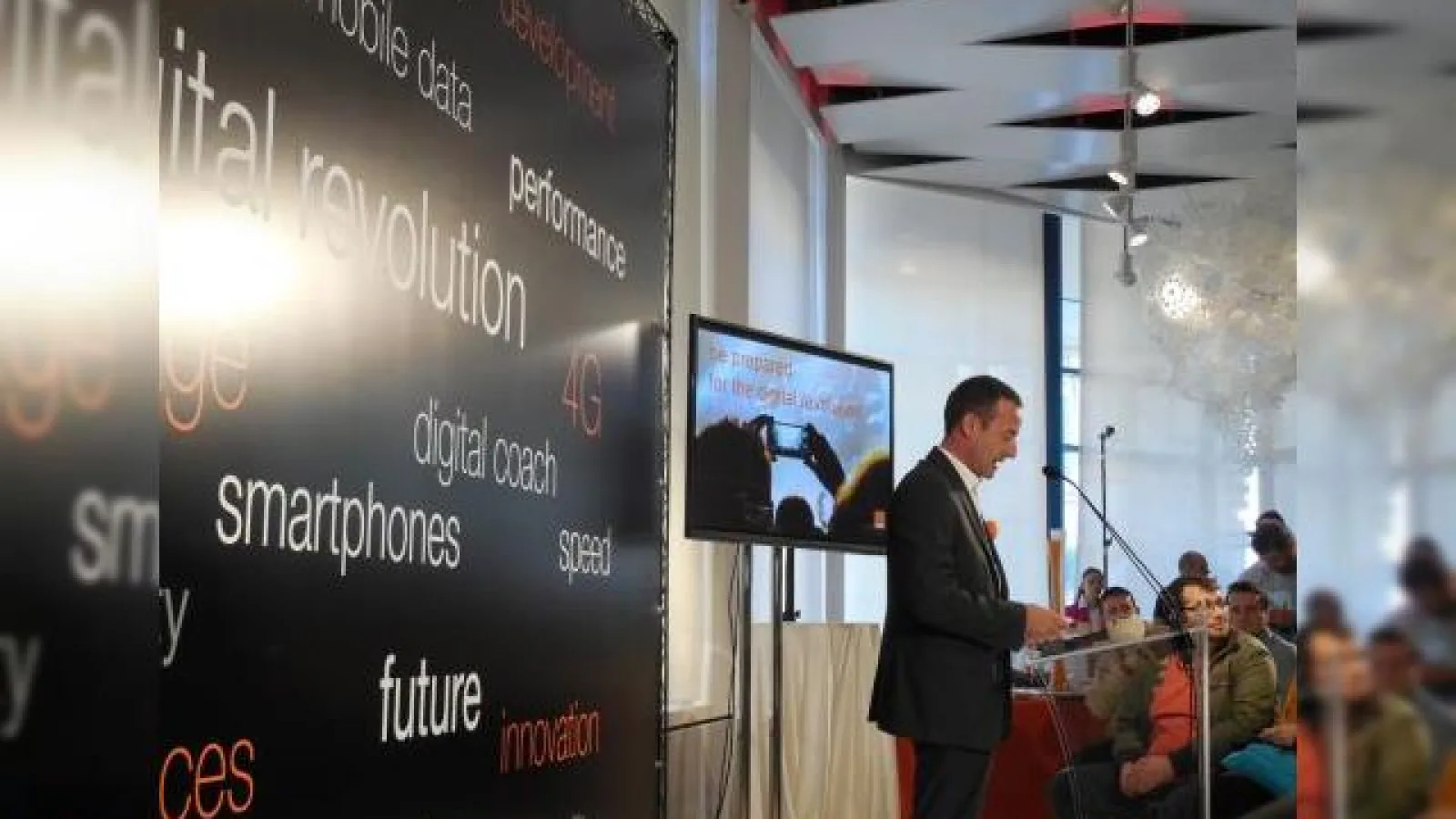 Orange România lansează noua ofertă de date 4G pentru abonați și prezintă planurile de dezvoltare 4G (4G+)