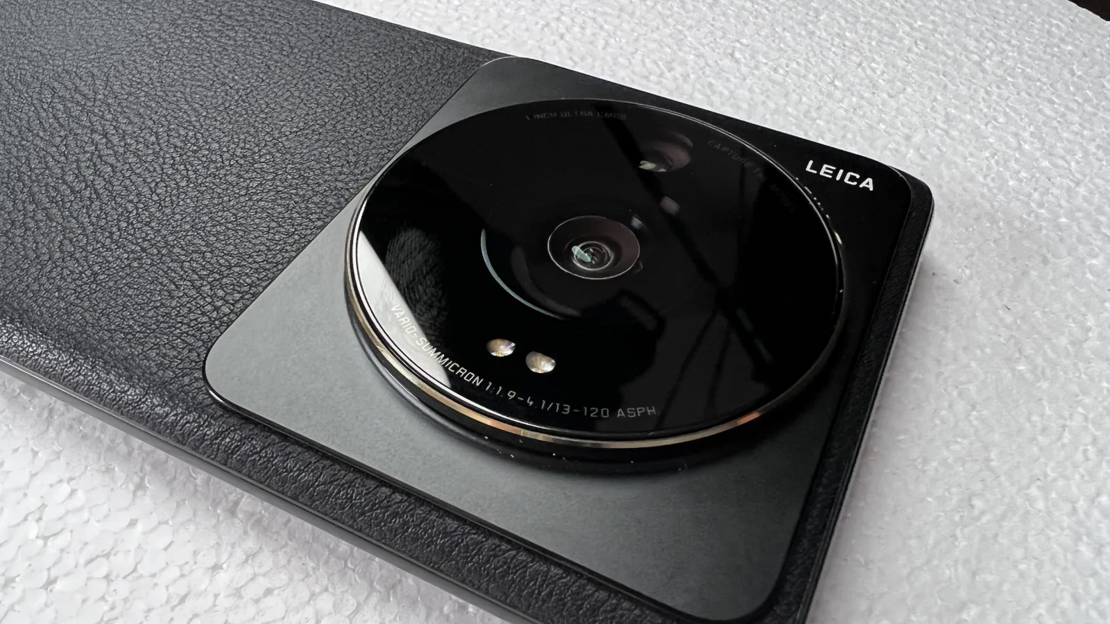 Xiaomi 13 Ultra va avea o cameră foto quad, iar marea noutate ar fi stabilizarea gimbal