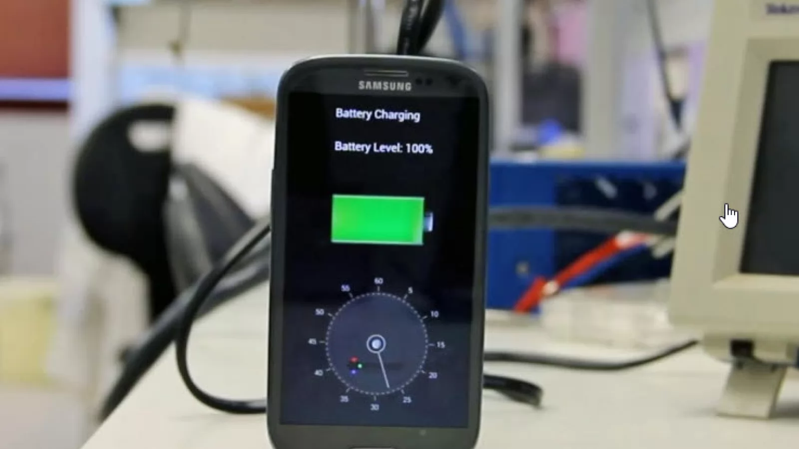Un prototip de Încărcător/baterie din Israel Încarcă telefoanele Galaxy S În doar 30 de secunde (Video)