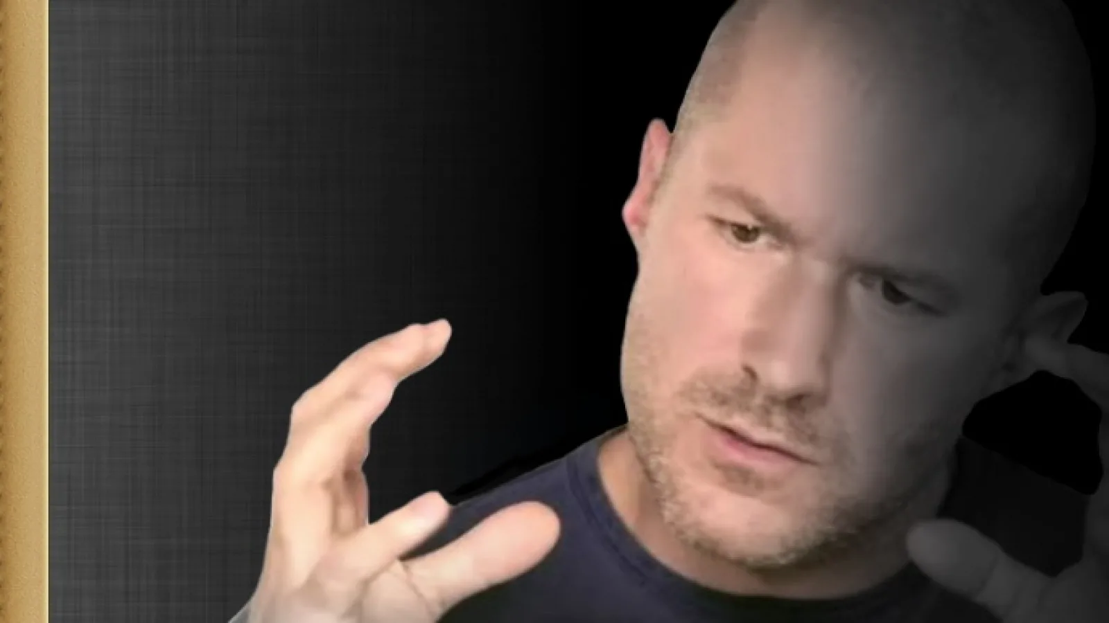 șeful de design software de la Apple Își va da demisia, după un conflict cu Jony Ive