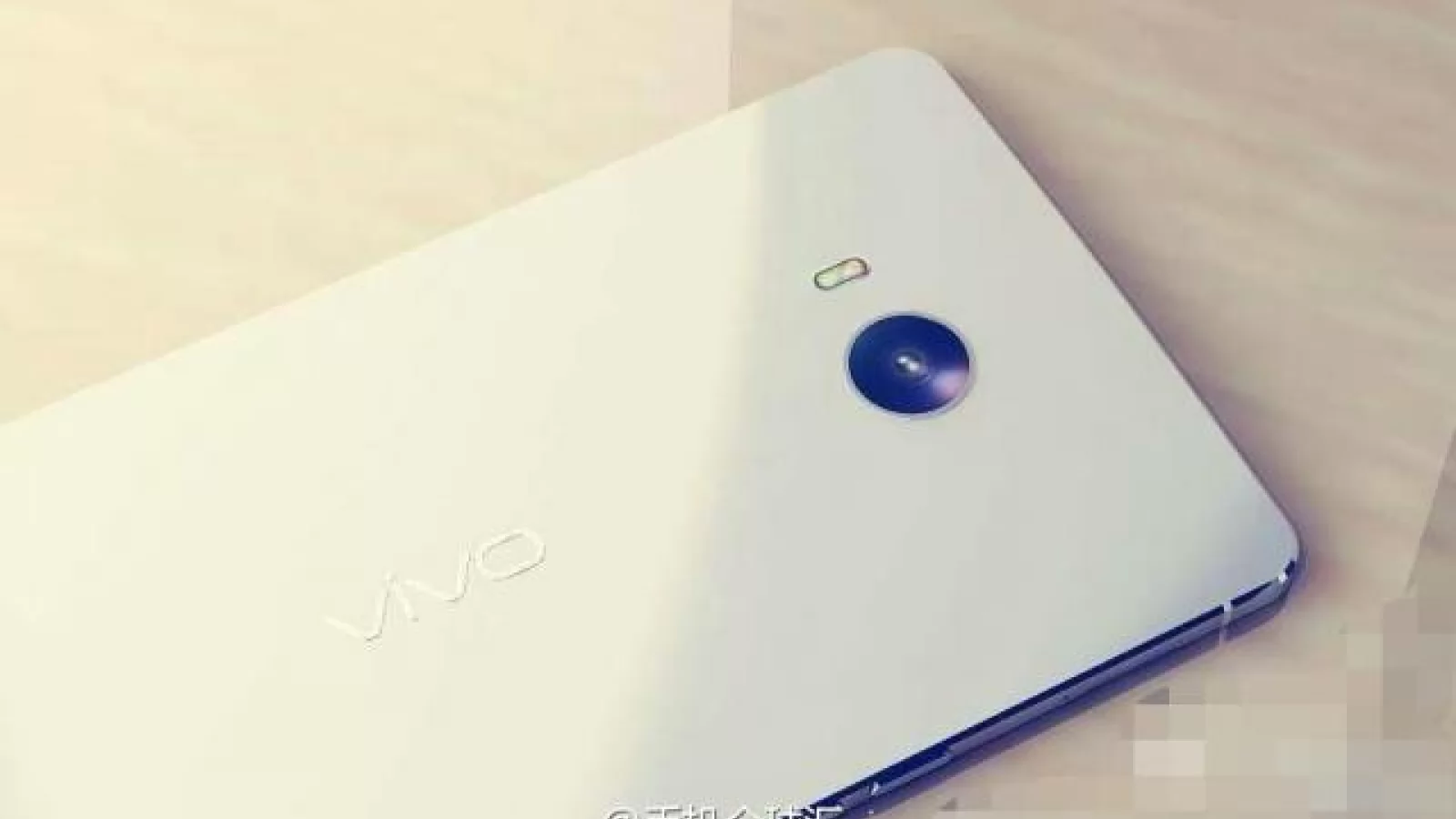 Vivo Xshot, nou flagship al companiei chineze BBK Își face apariția Într-o primă imagine