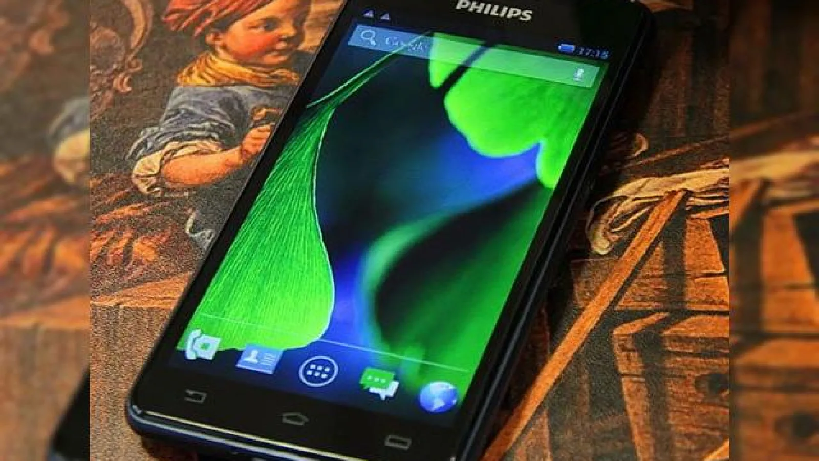 Philips W6618, un nou terminal ce vine să redefinească termenul de autonomie prin intermediul unei baterii de 5300 mAh
