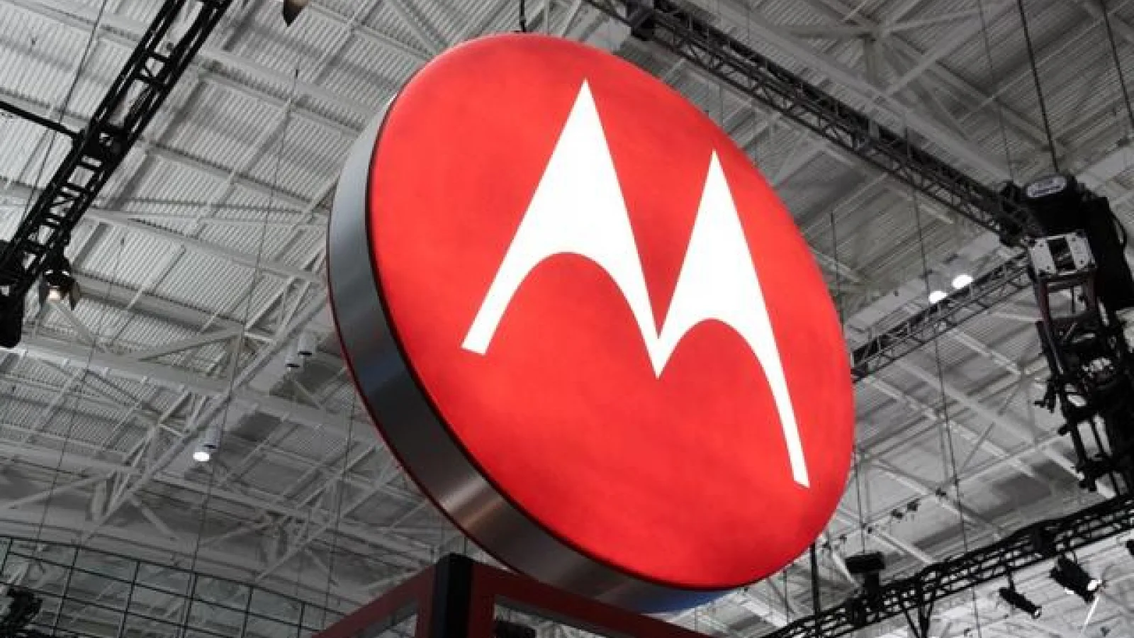 Primul smartphone Motorola/Lenovo ar putea sosi la toamnă