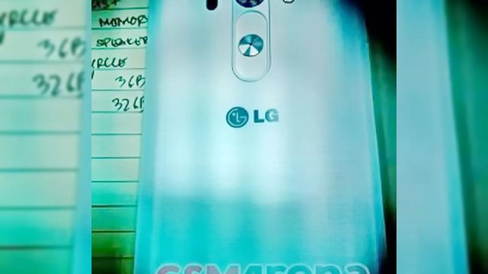 LG G3 apare În prima imagine, păstrează butoanele din spate și vine cu un nou senzor (posibil)