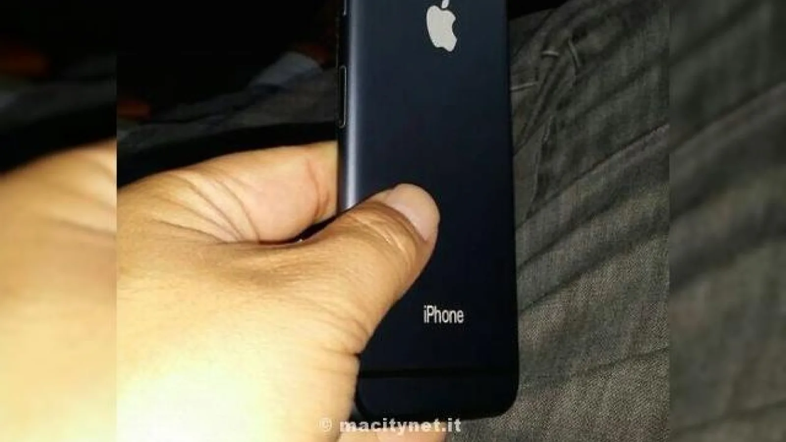O nouă machetă a lui iPhone 6 Își face apariția pe web; de această dată putem observa și unele detalii