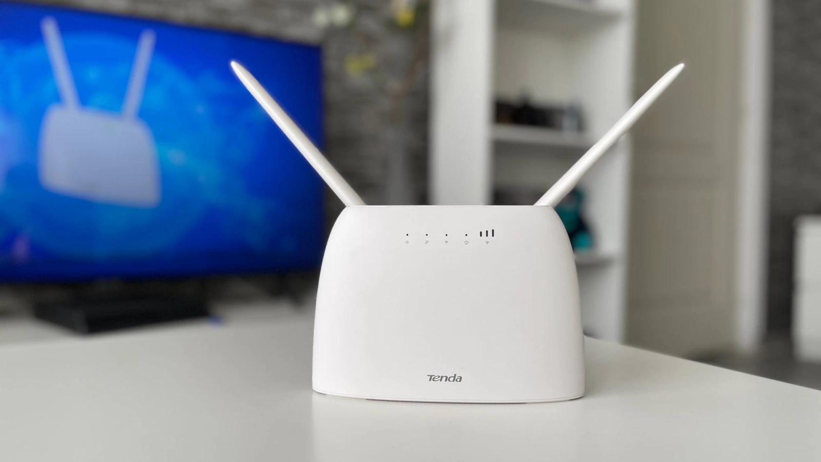 TENDA 4G06 N300 Review: Router-ul care îți aduce internet 4G WiFi și VoLTE într-un singur pachet