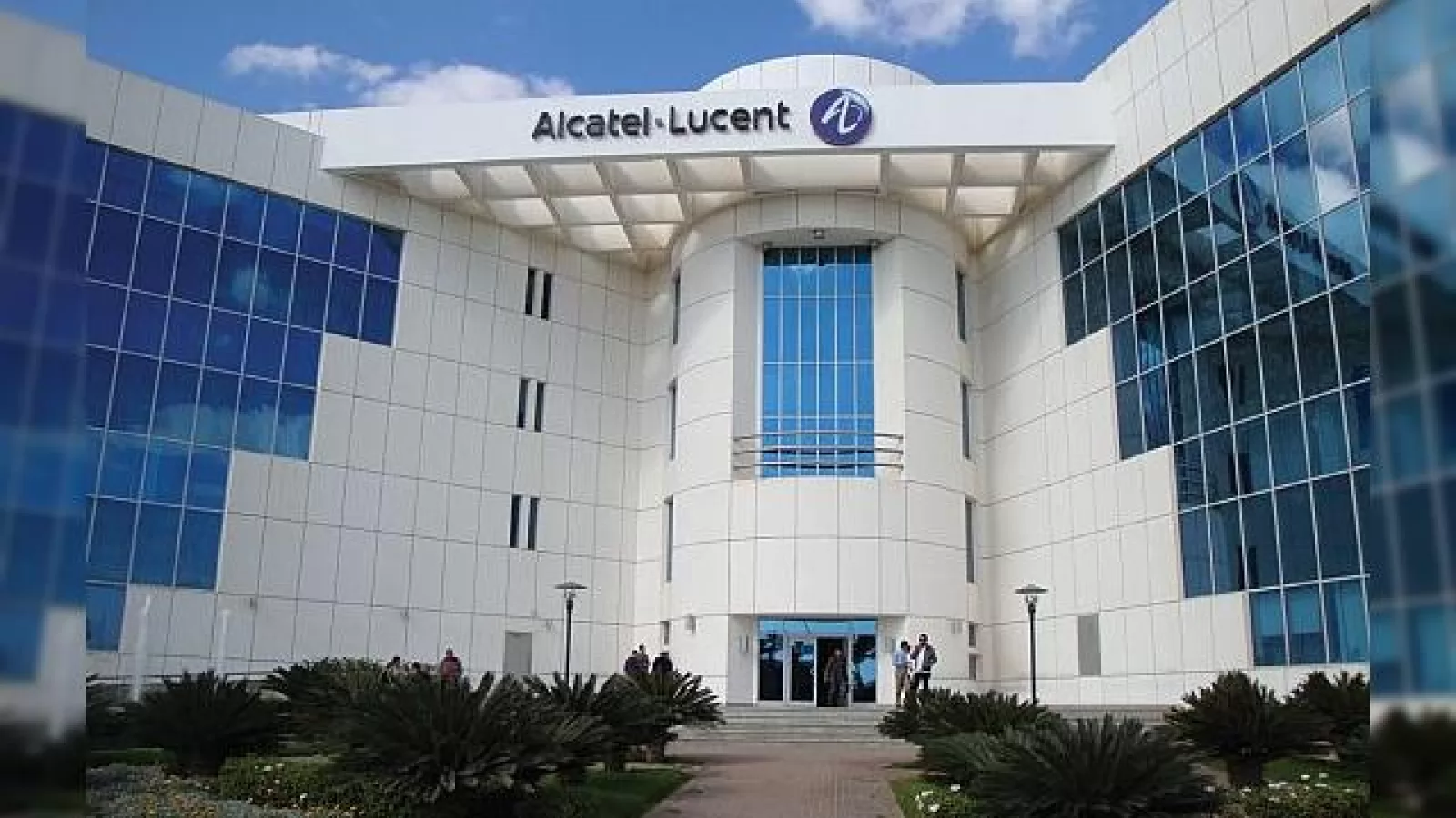 Nokia ar putea prelua Alcatel-Lucent, extinzându-și afacerea În domeniul rețelelor