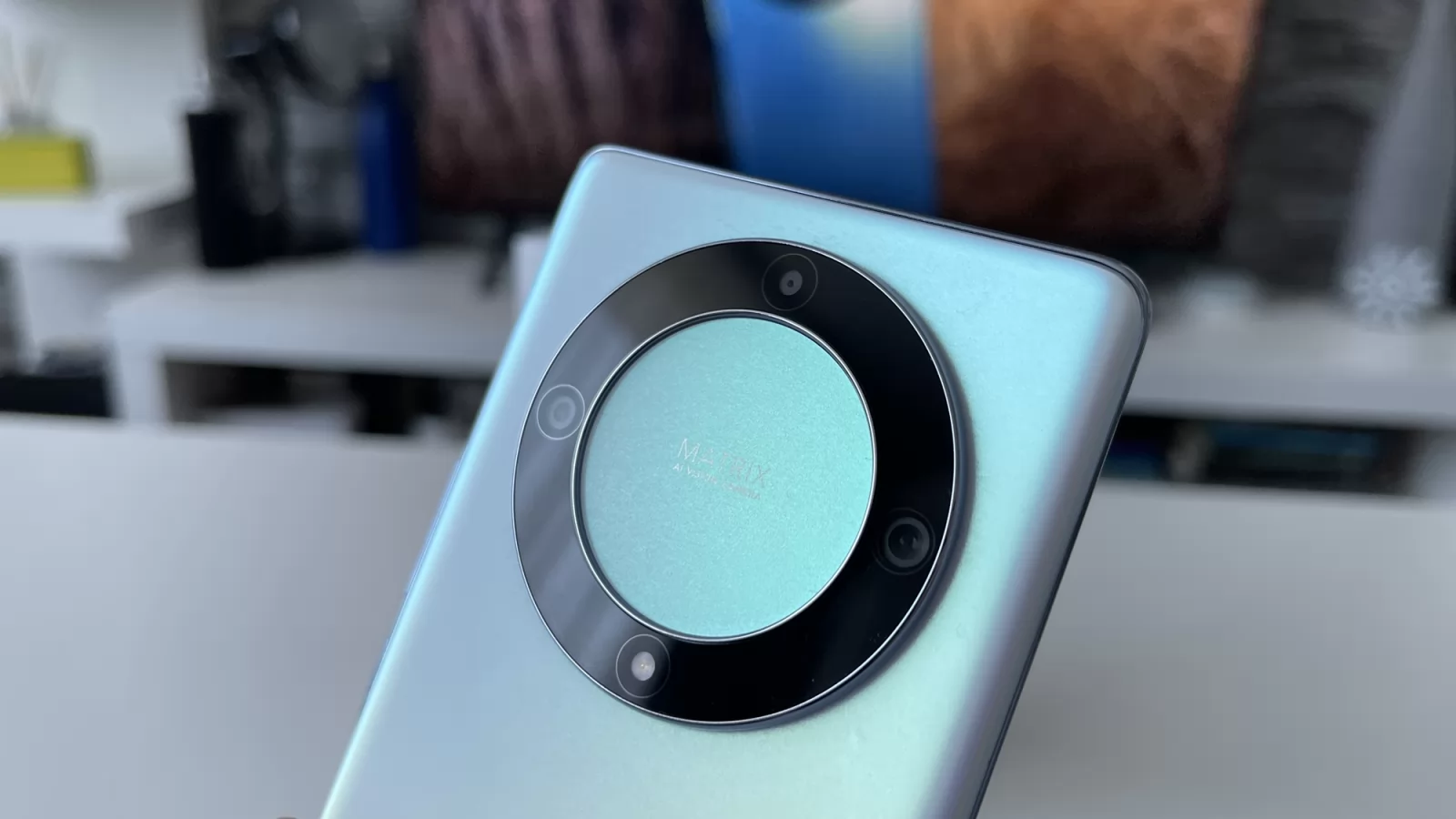 HONOR Magic5 Lite: Cameră de mid-range tipic, cu Night Mode bunicel și selfie-uri reușite