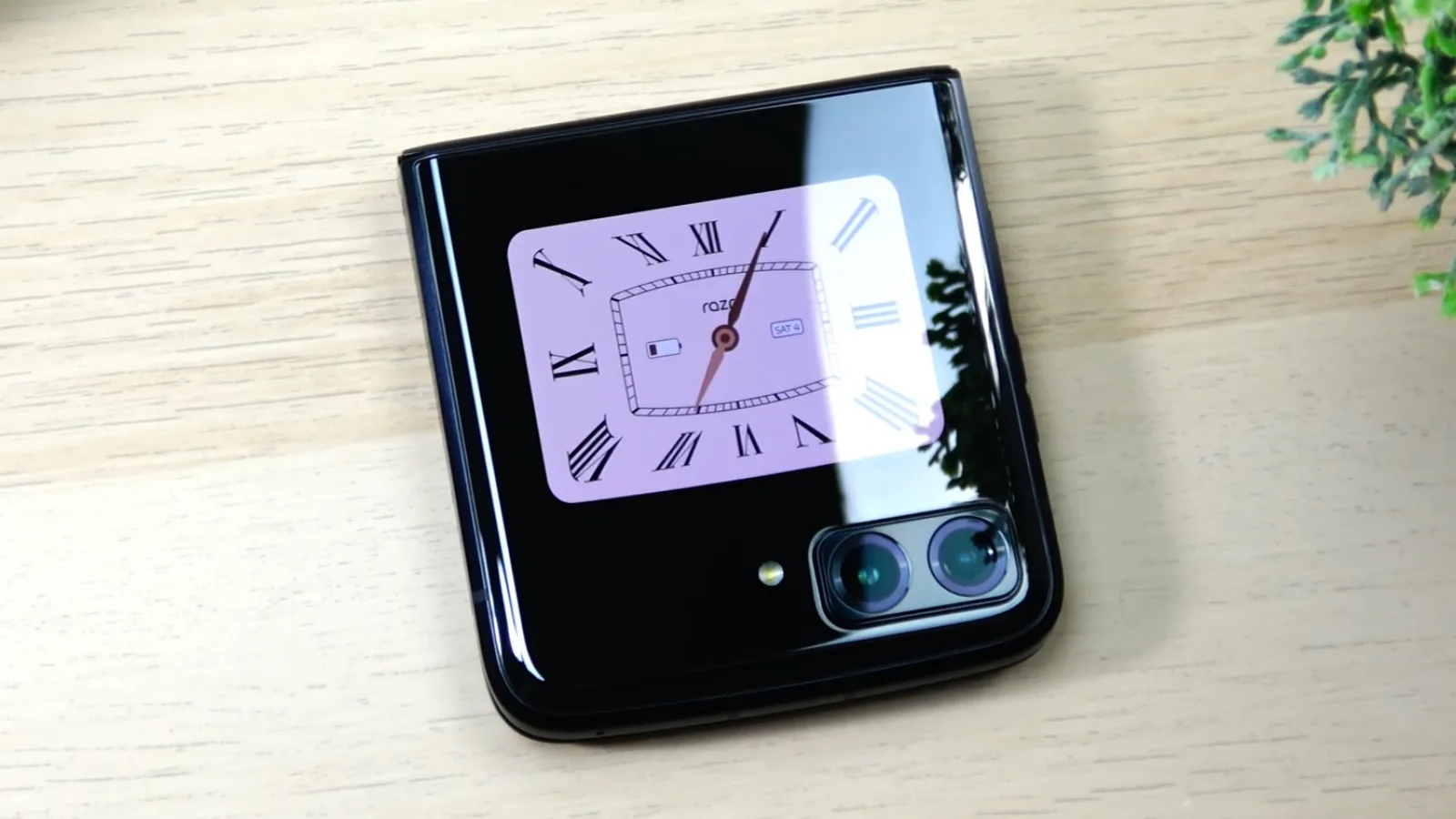 Motorola RAZR 2022: Camera stă bine la detalii şi stabilizare, are unele sincope de midrange