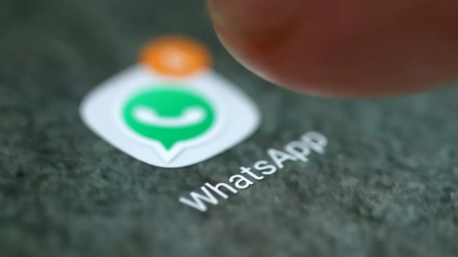 WhatsApp pregătește un nou editor de text cu fonturi la pachet, iar pe iOS va aduce grupuri cu dată de expirare