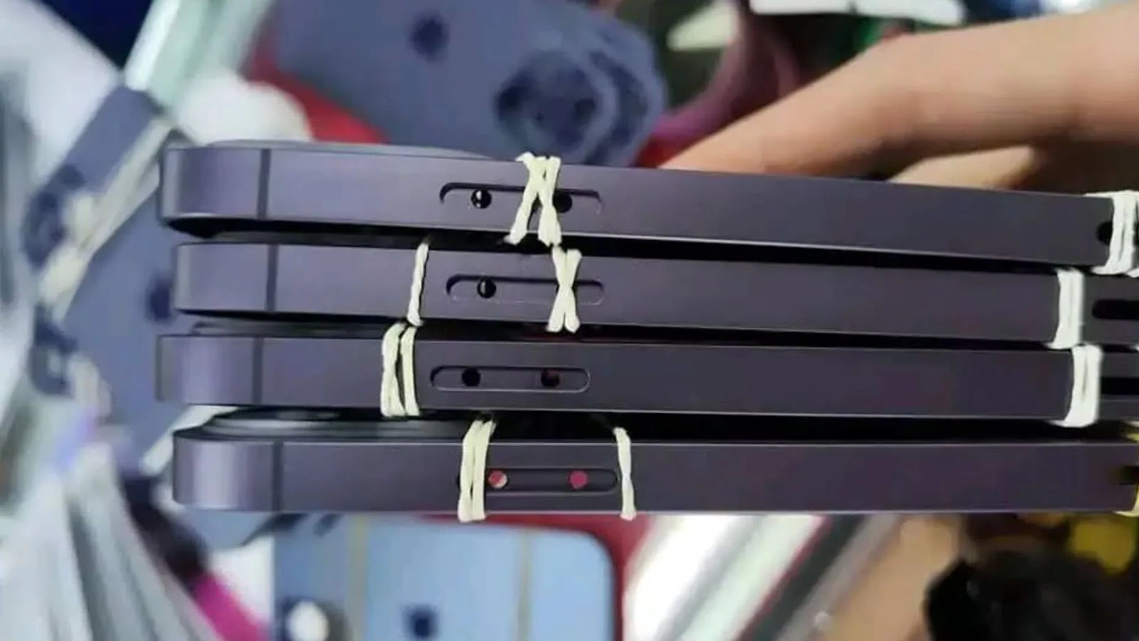 Butoanele "solid state" de pe iPhone 15 confirmate de o imagine nouă