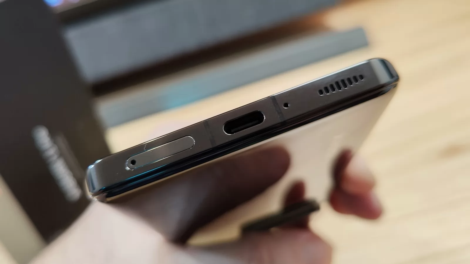 Xiaomi 13 Pro: Baterie cu ore bune peste Xiaomi 12 Pro, încărcare ultra rapidă