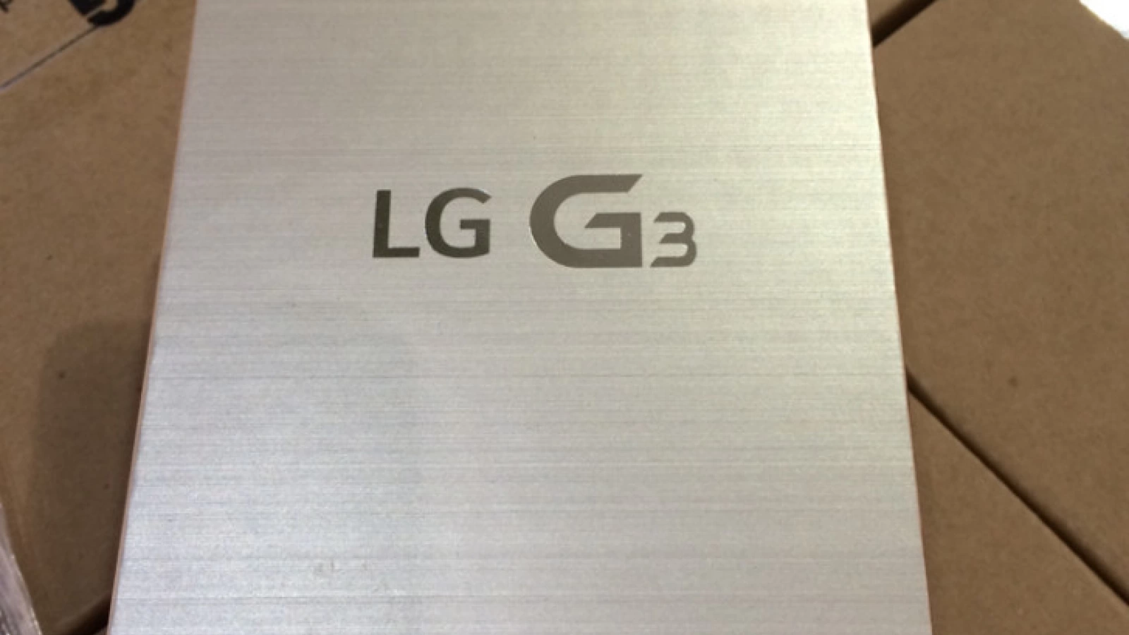 Noi informații despre funcțiile speciale ale lui LG G3: aplicație de sănătate, autofocus laser si noi imagini cu ambalajul telefonului