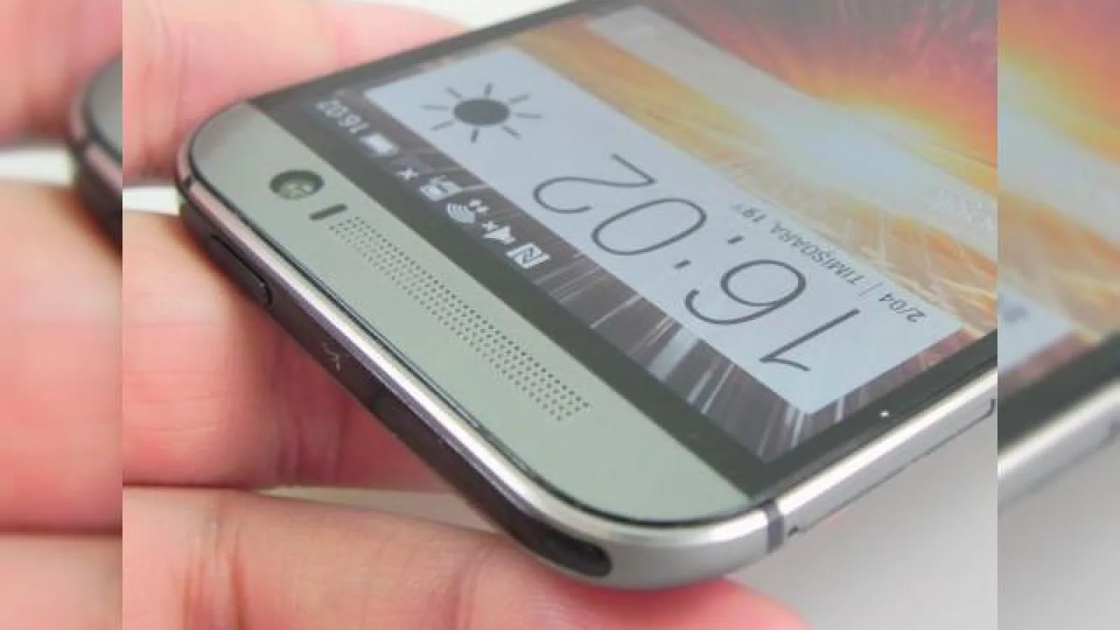 HTC One M8 Plus va fi un telefon premium rezistent la apă și One M8 Advance va avea carcasa din plastic