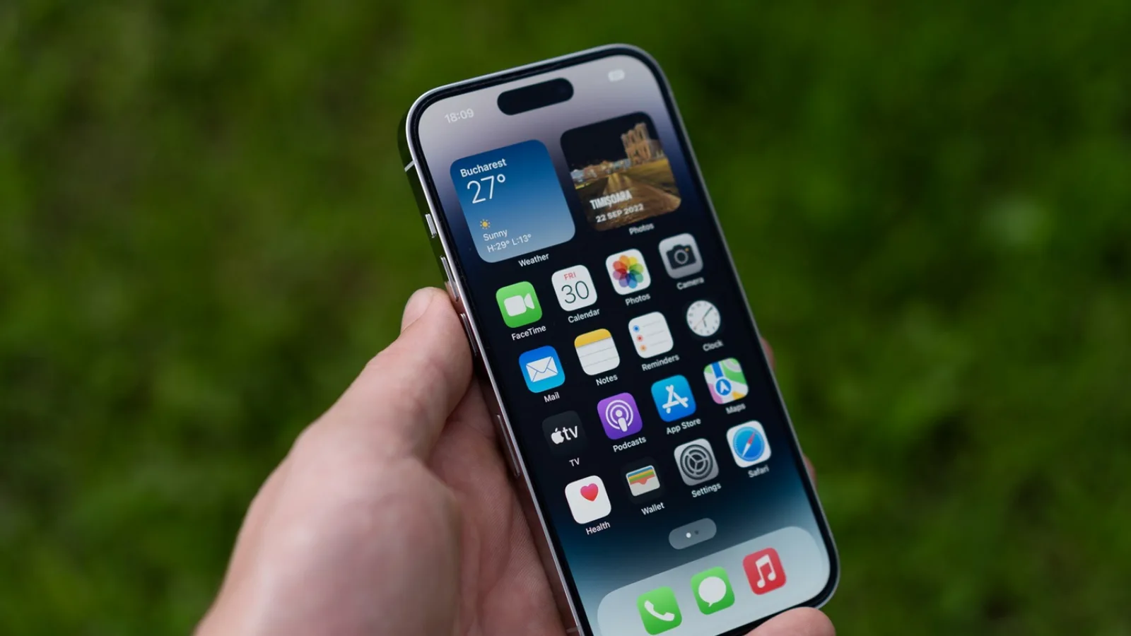 Apple a lansat iOS 16.4, actualizare care aduce noi emoji-uri, notificări push pentru aplicațiile web, HomeKit pe o nouă arhitectură, 5G în rețeaua DIGI