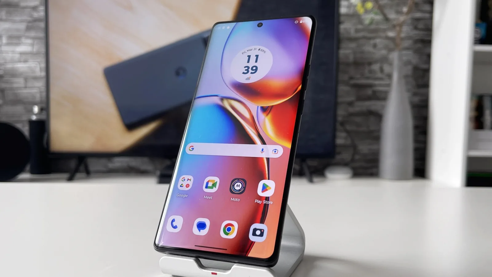 Motorola Edge 40 Pro: OS, UI și aplicații cu un Android 13 curat alături de interfața My UX + Ready For pentru productivitate desktop