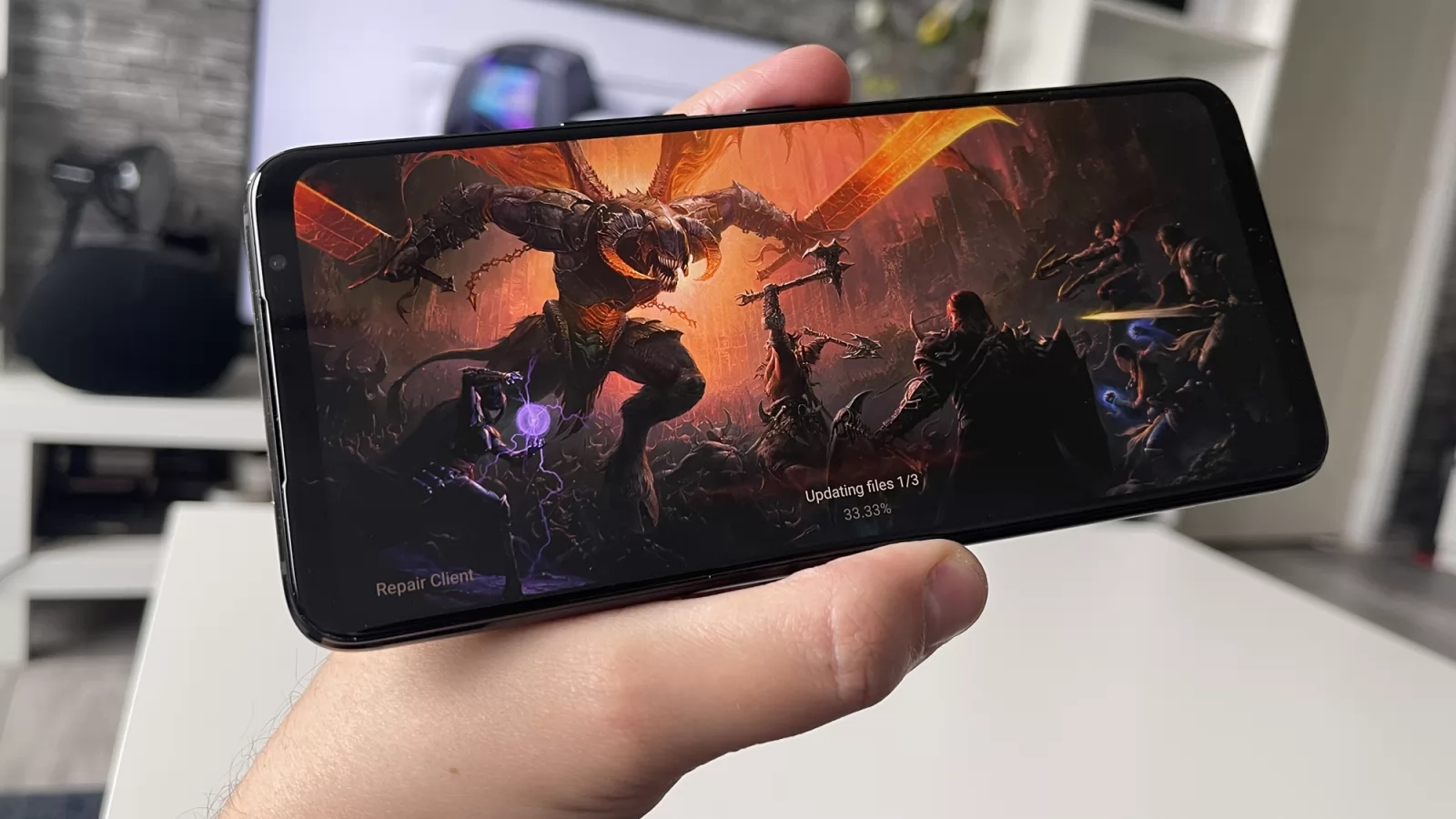 ASUS ROG Phone 7 Ultimate: 1ms și rată de refresh de 165Hz, pentru jocurile viitorului