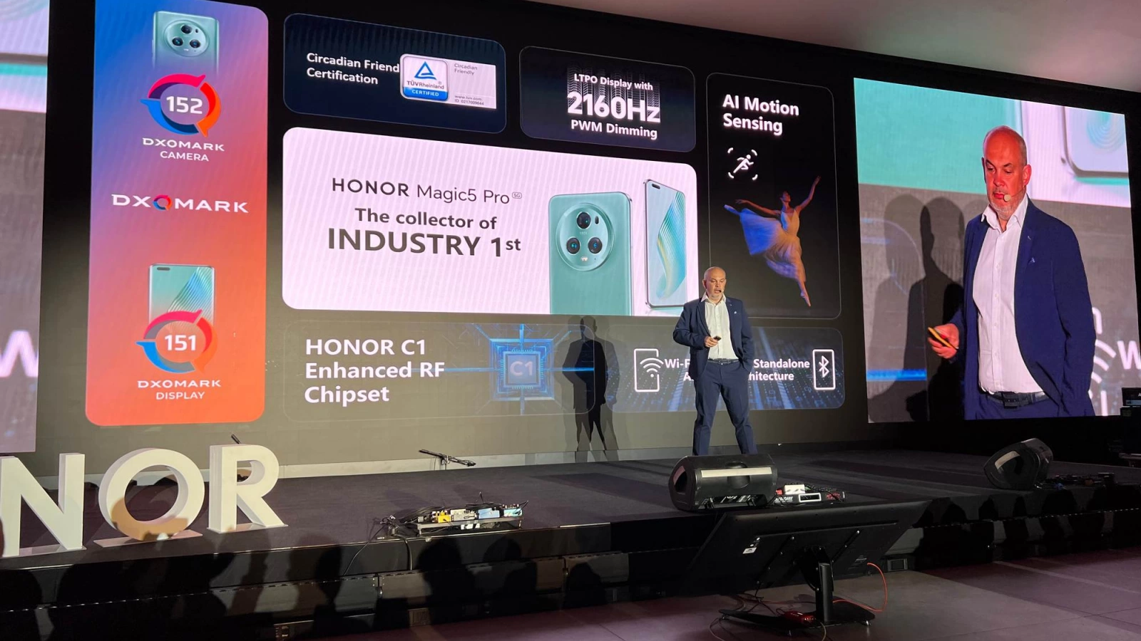 Honor Magic 5 Pro a debutat în România, alături de telefonul pliabil Magic Vs; Cum stă Honor la un an după intrarea în România?