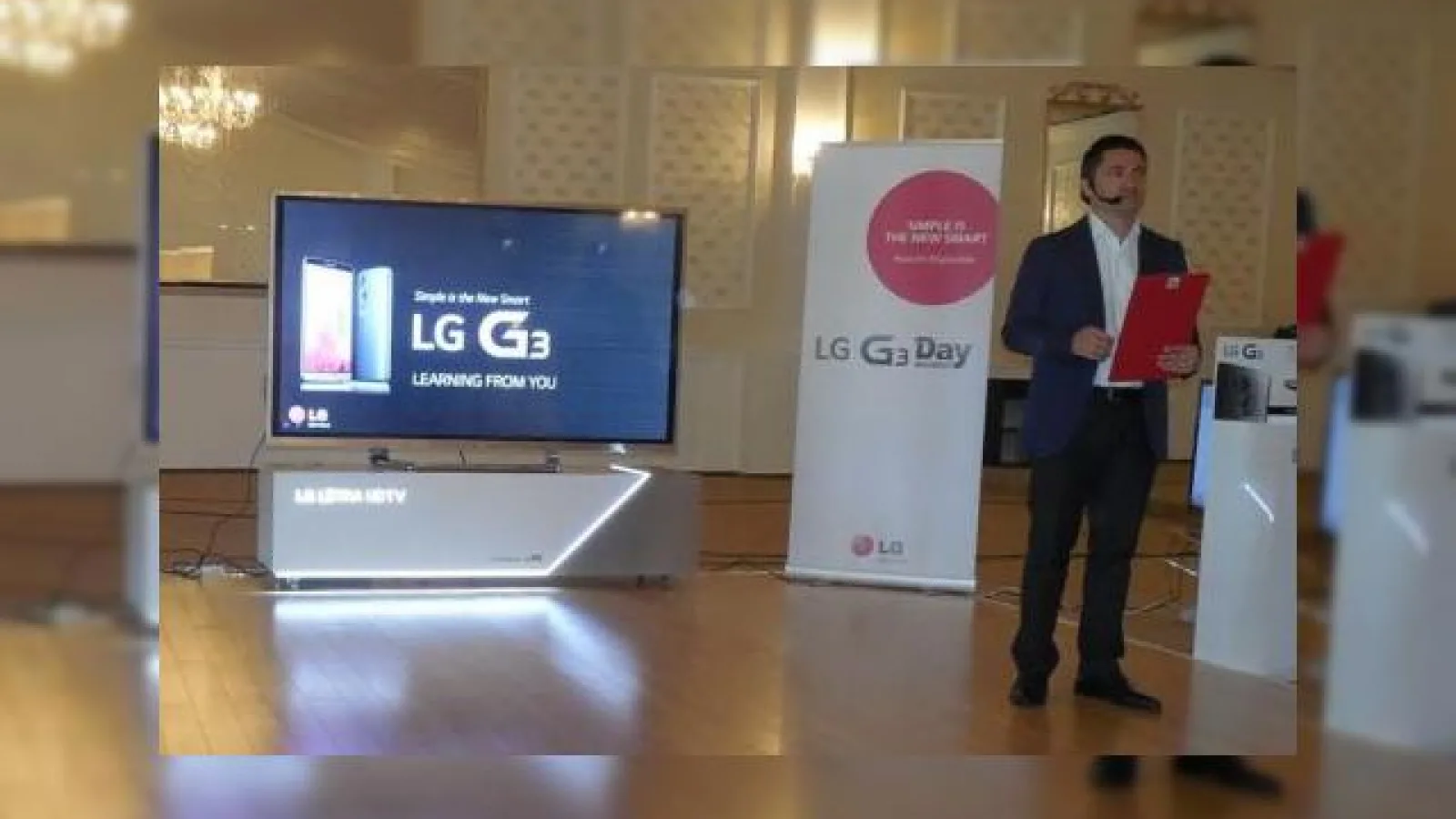 Flagship-ul LG G3 a poposit oficial În România; acesta va ajunge de mâine În magazine la un preț recomandat de 2.699 lei (Video)