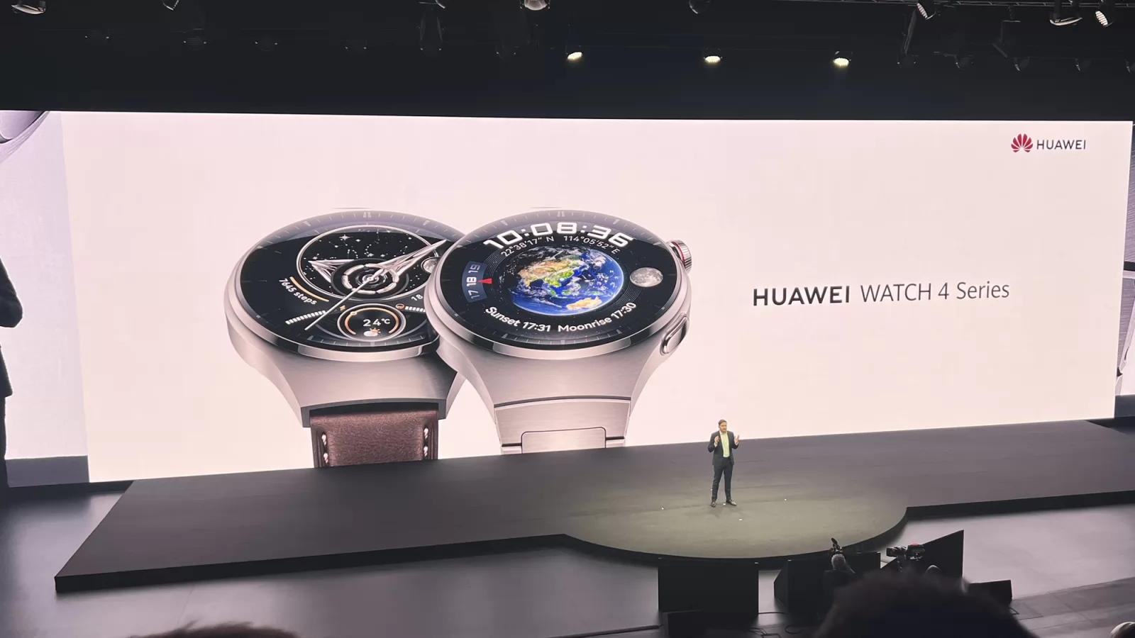 HUAWEI Watch 4 și Watch 4 Pro au sosit global și vin cu materiale premium, eSIM, muchii mai înguste pentru ecran (Video hands-on)