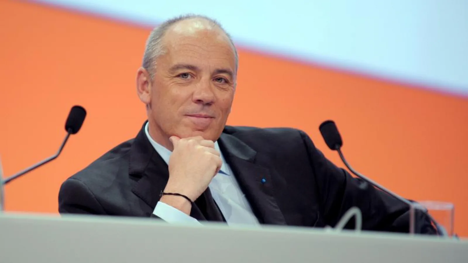 Operatorul Orange caută companii/operatori pentru achiziție; România se număra printre ținte!