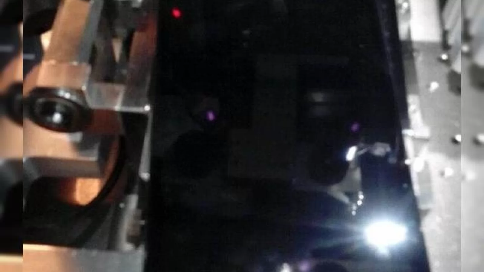 Misteriosul telefon Huawei cu carcasă metalică seamănă foarte mult cu un HTC One/ One Max; ar putea veni cu scanner de amprente