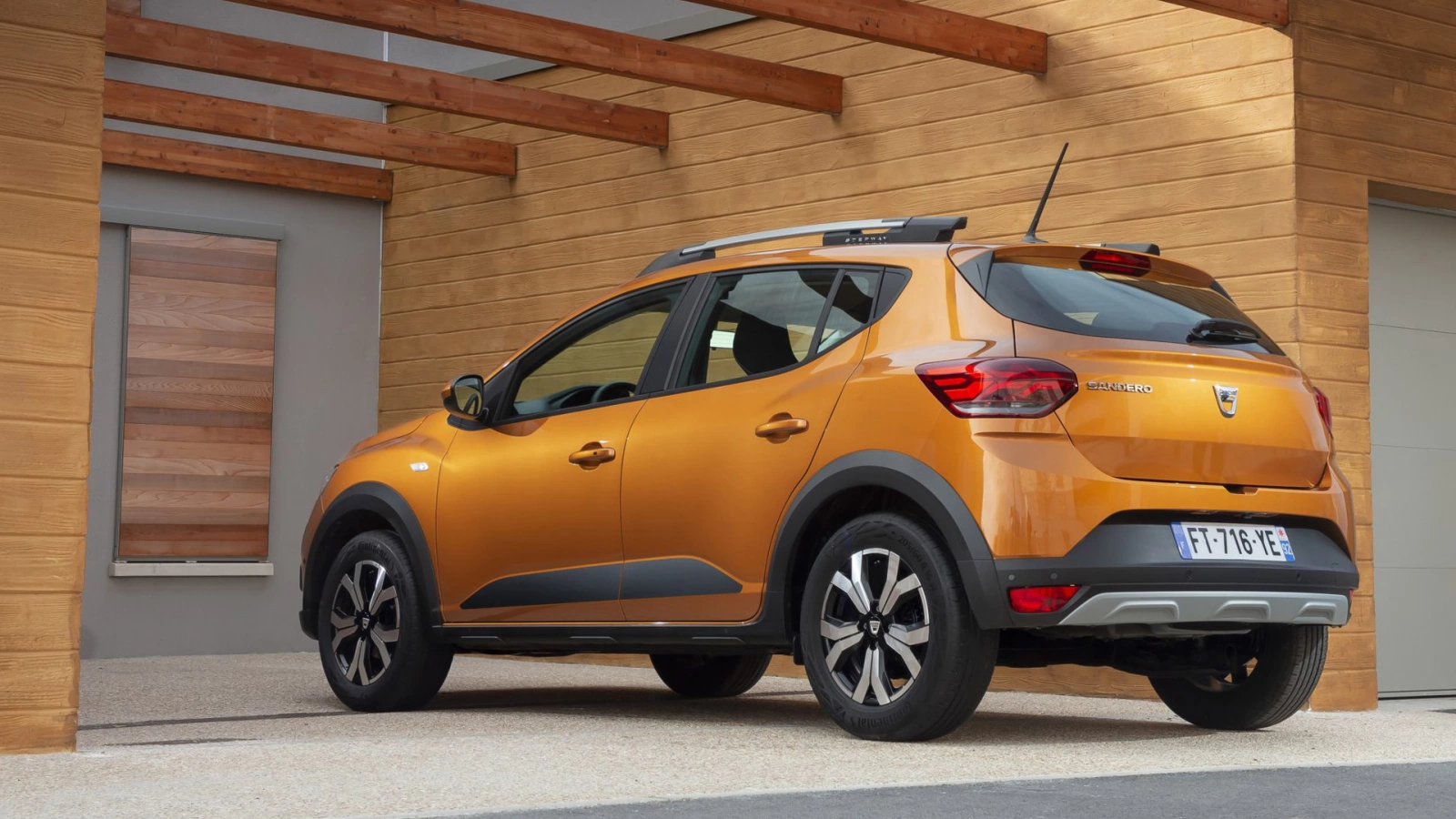Două modele Dacia sunt în top 10 cele mai populare automobile din Europa, în Q1 2023; Sandero pe 2, după Tesla Model Y!