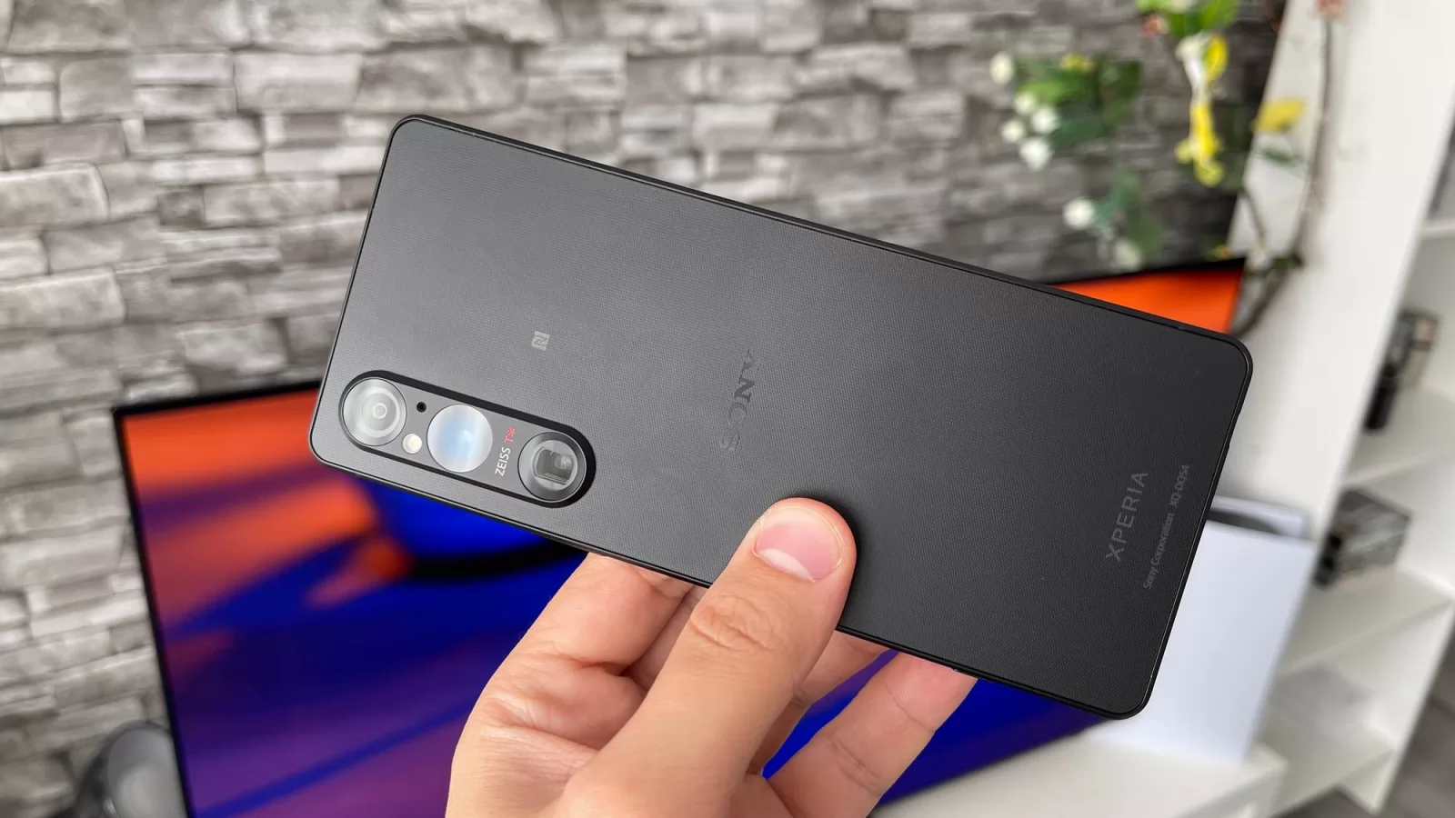 Sony Xperia 1 V Unboxing: în continuare un produs pentru cunoscători, cu extra opţiuni foto/video