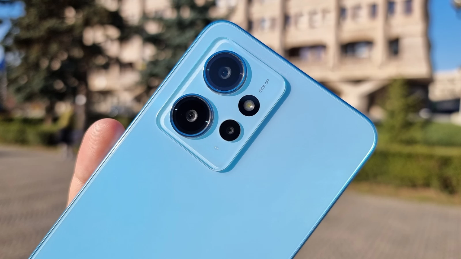 Redmi Note 12 4G: Cameră acceptabilă, poate chiar peste așteptările banilor plătiți, cu rezultate bune în condiții de lumină favorabile