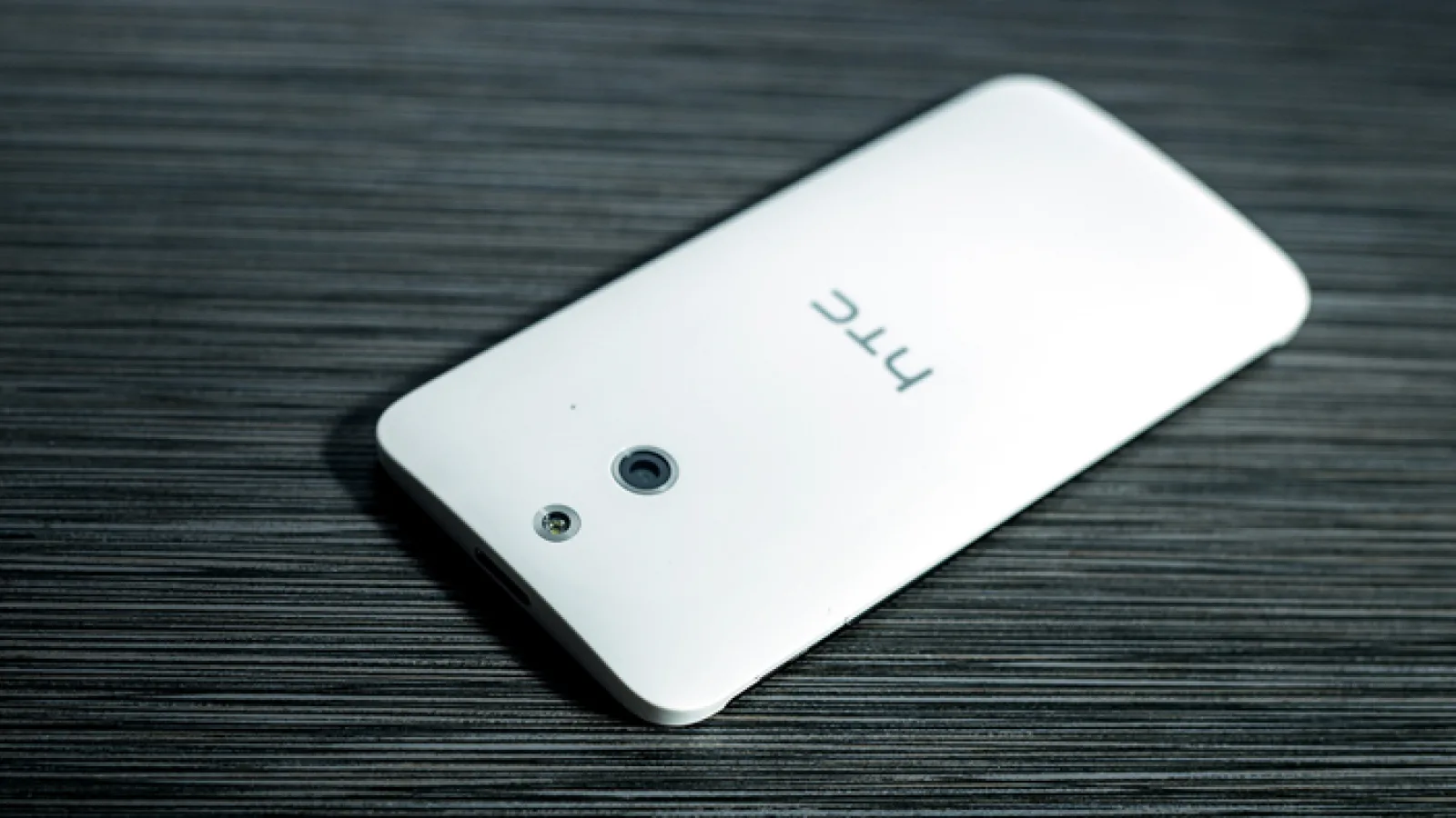 HTC One (E8) nu va fi o jucărie ieftină! Prețul acestuia va trece de pragul de 500 euro