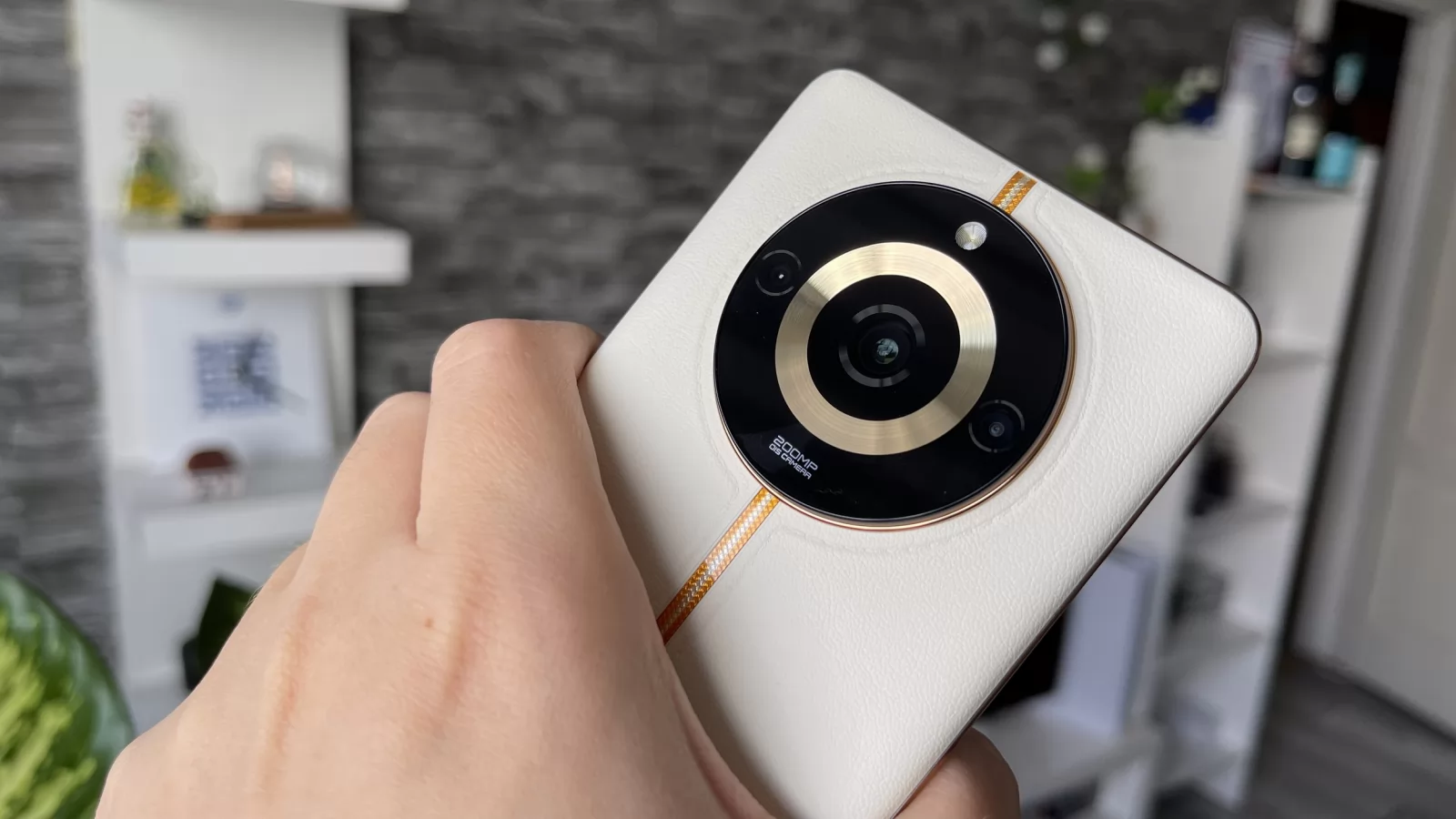 realme 11 Pro+: Benchmark-uri apropiate de rivali și un procesor MediaTek străin de supraîncălzire