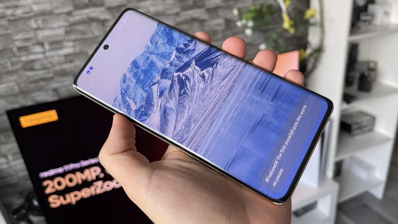 realme 11 Pro+: Un ecran premium, mai luminos decât unele flagship-uri și pe deasupra și curbat