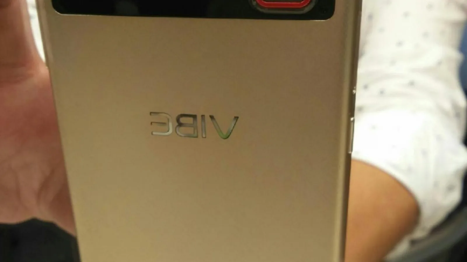 Lenovo K920 Vibe Z2 Pro Își face apariția Într-o nouă fotografie; primim și lista de specificații oficiale