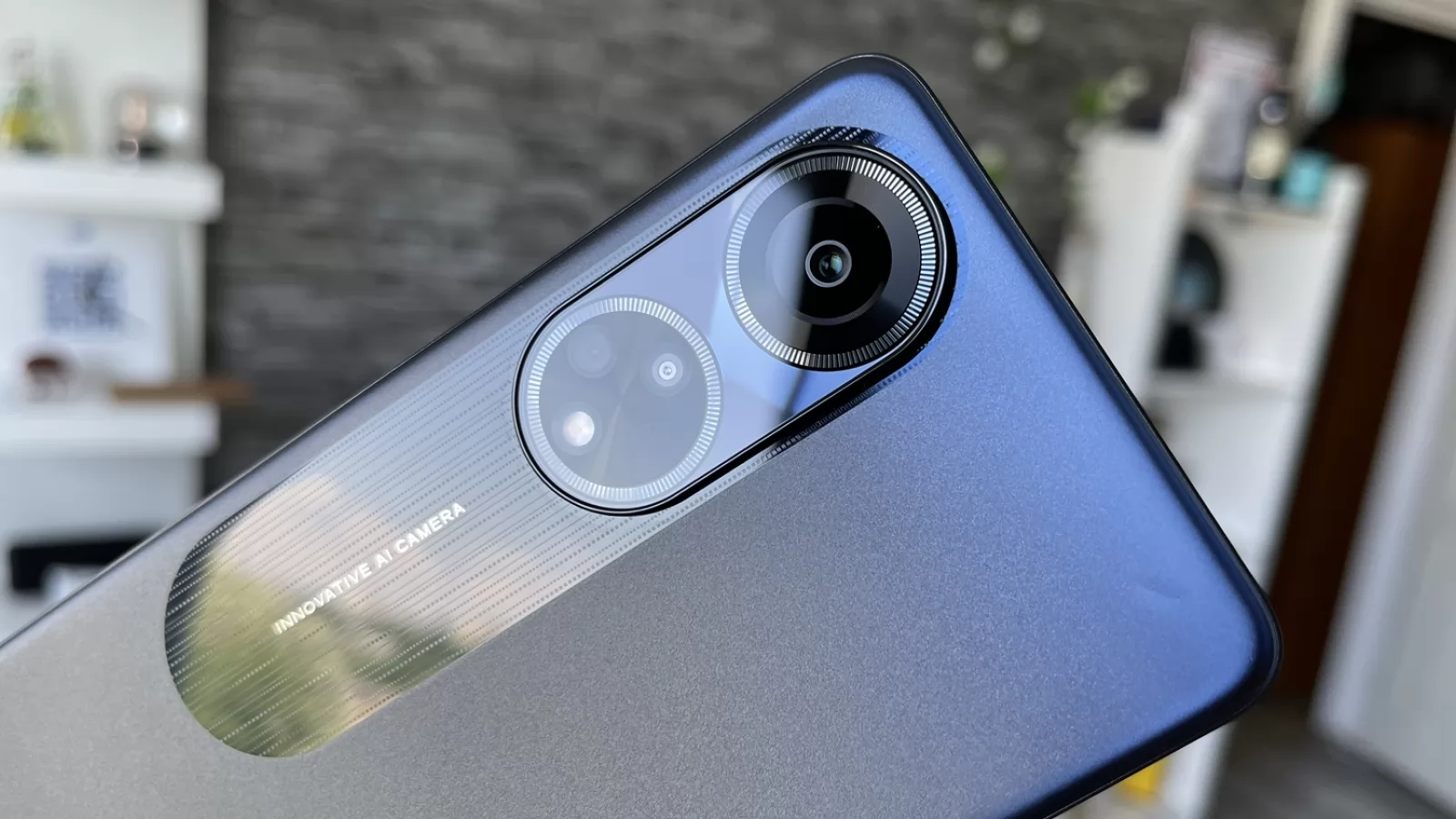 OPPO A98 5G: Cameră numai bună pentru selfie-uri reușite de vară, cu Bokeh Flare în prim plan + senzor microscop pe un terminal midrange