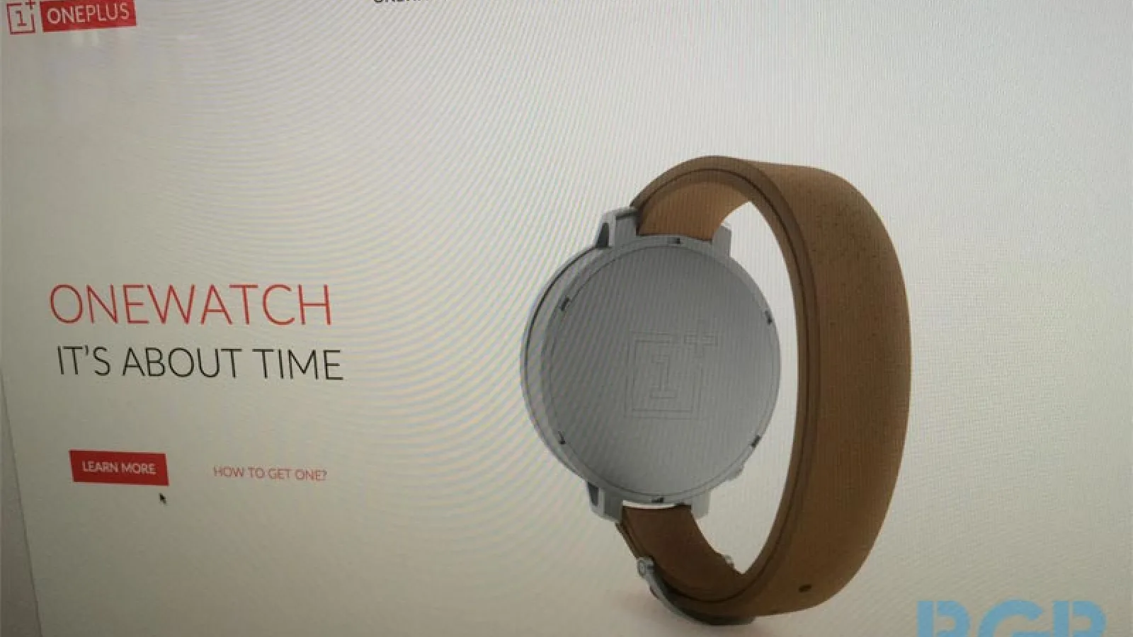 OnePlus pregătește un smartwatch numit OneWatch; Iată primele imagini cu acest produs, cu design rotunjit și ecran din sticlă de safir!
