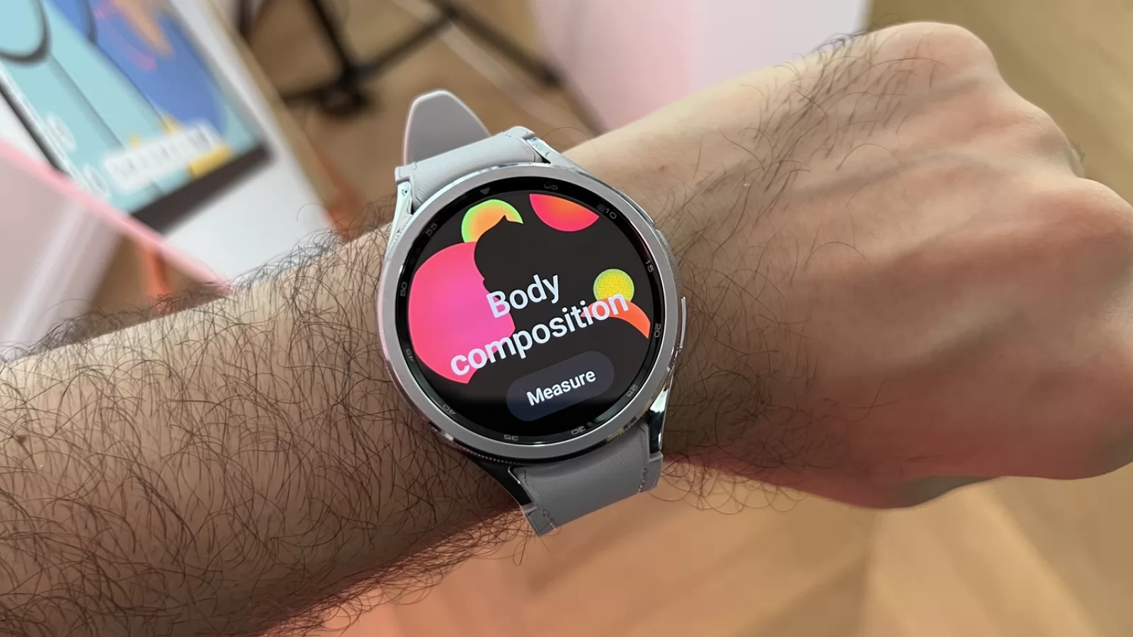 Samsung Galaxy Watch 6 Classic: primele impresii - revine muchia rotativă şi acum ceasul e complet