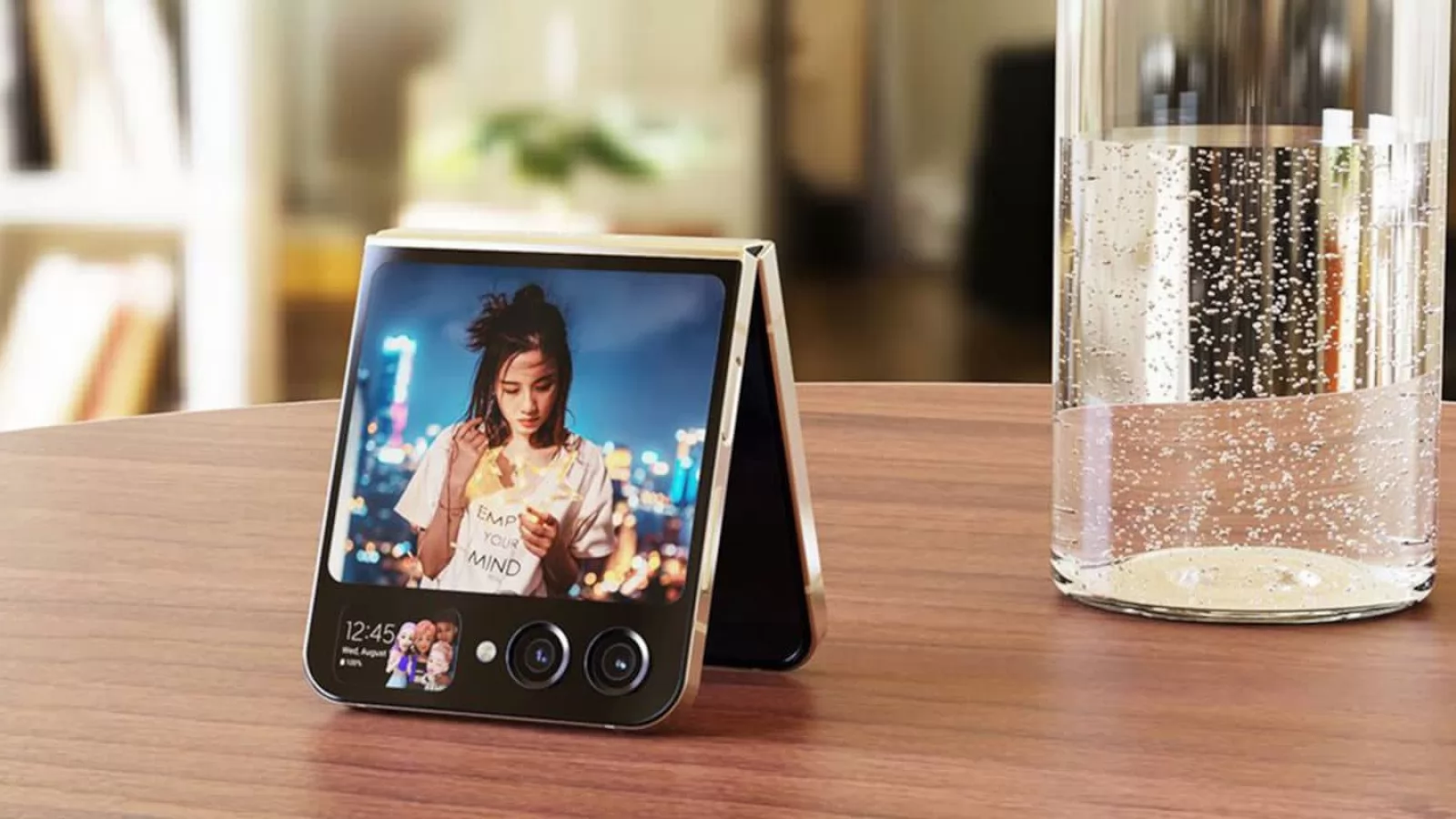 Honor va lansa în sfârşit un telefon pliabil cu clapeta în 2024, conform unui oficial