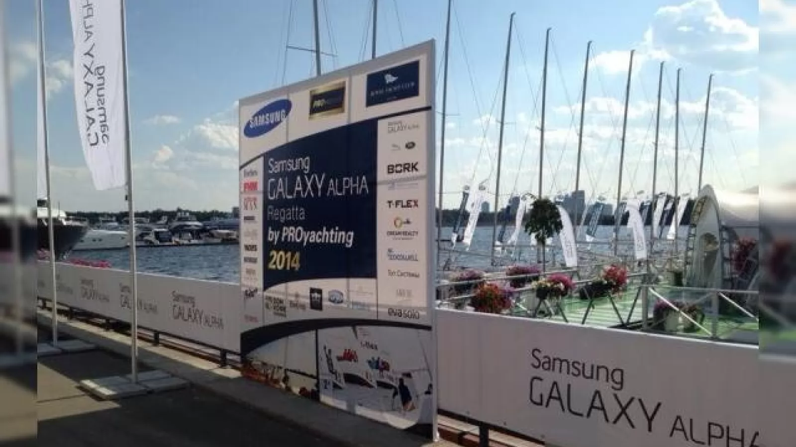 Samsung Galaxy Alpha se afișează În cadrul unui eveniment oficial În Rusia