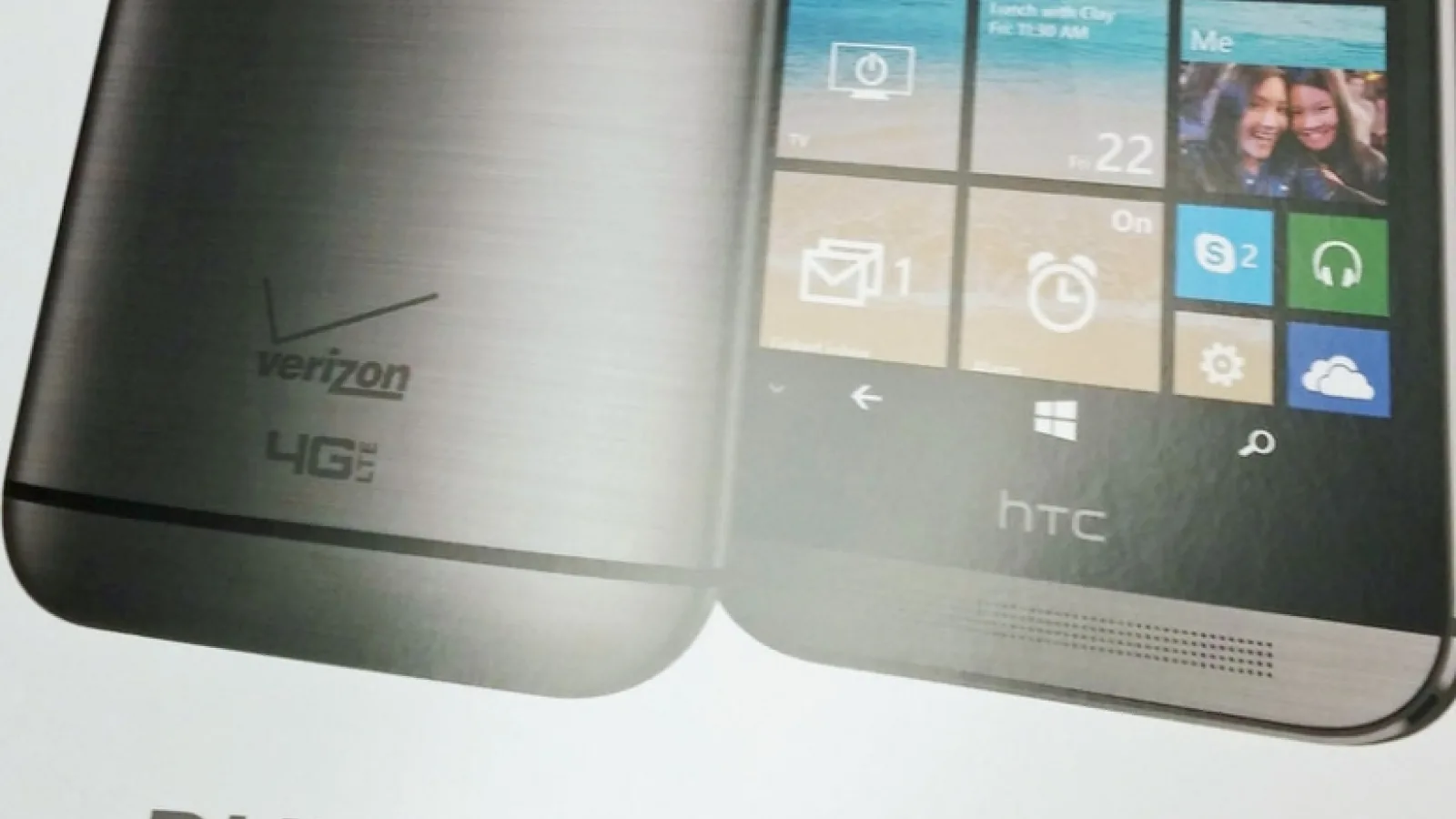 Panourile publicitare pentru versiunea WP 8.1 a lui HTC One (M8) sunt deja pregătite pentru afișarea În magazine