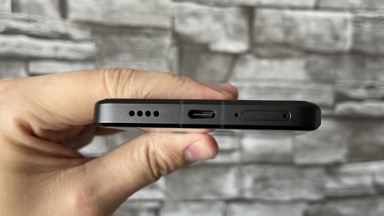 Xiaomi 13 Ultra: Baterie mare, dar fără recorduri în lumea Snapdragon 8 Gen 2